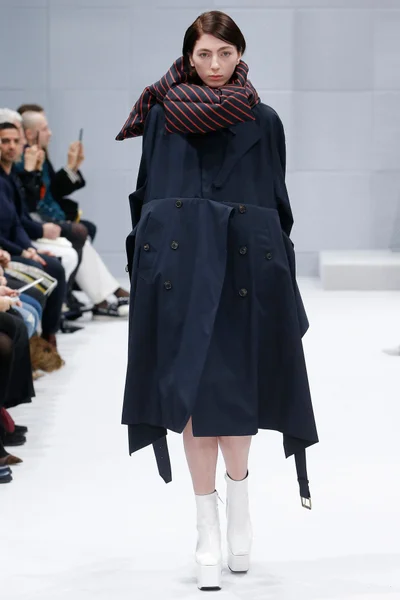 Look 25